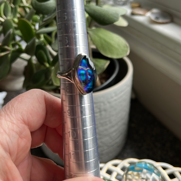 Artisan dichroic glass ring 7.5 Sterling - Picture 4 of 4